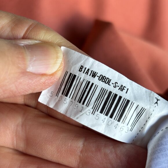 GYMSHARK Leggings in a light Coral Colour - Size S - 21" Inseam - EUC - Picture 5 of 6